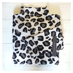 Tahari Leopard Print Sweater || NWT
